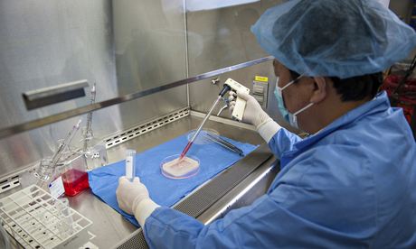 A scientist at the Wake Forest medical centre, demonstrates the process to engineer vaginal tissue.