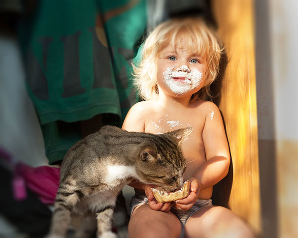 kids-with-cats-31__605