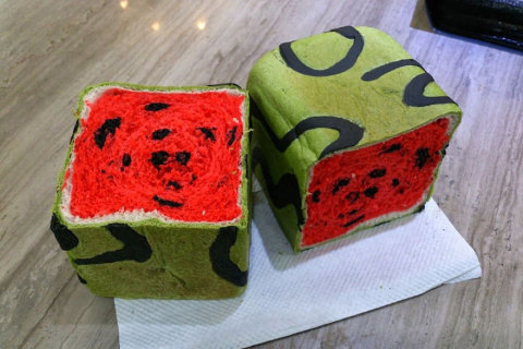 square-watermelon-bread-jimmys-bakery-taiwan-1